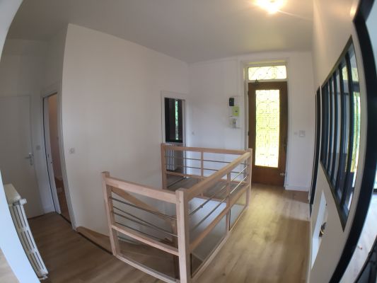 Nouvel escalier, garde-corps bois et métal